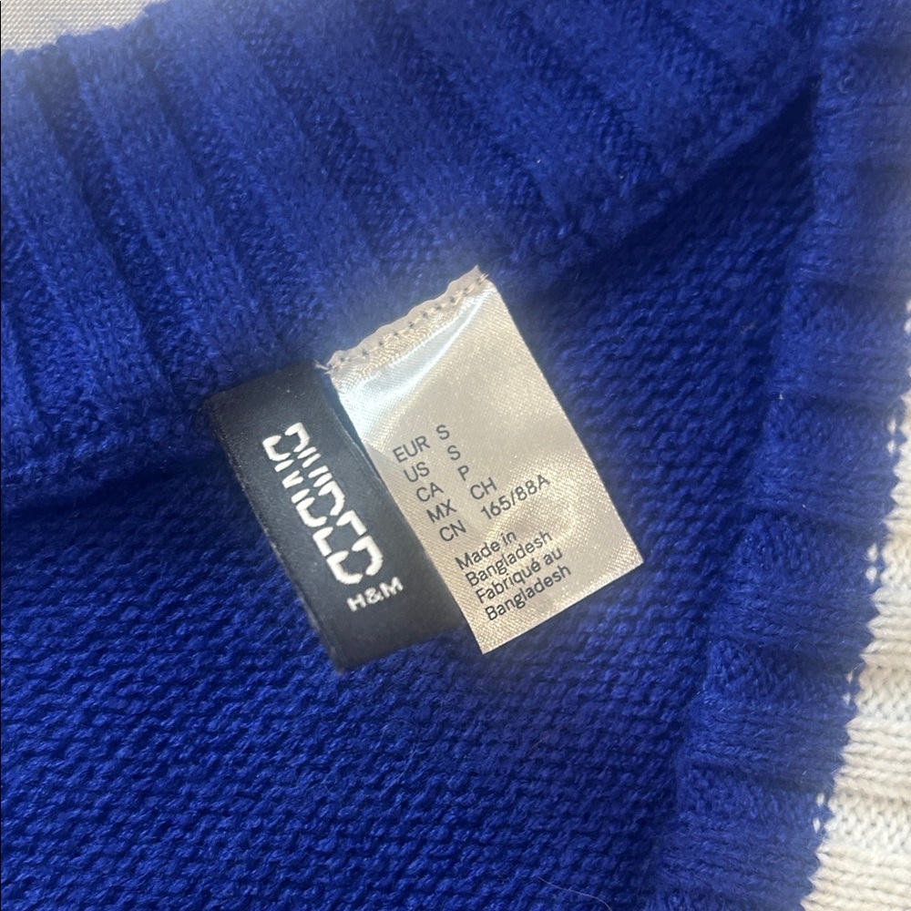 H&M Royal Blue Knit Sweater Chicago size small - Picture 2 of 5